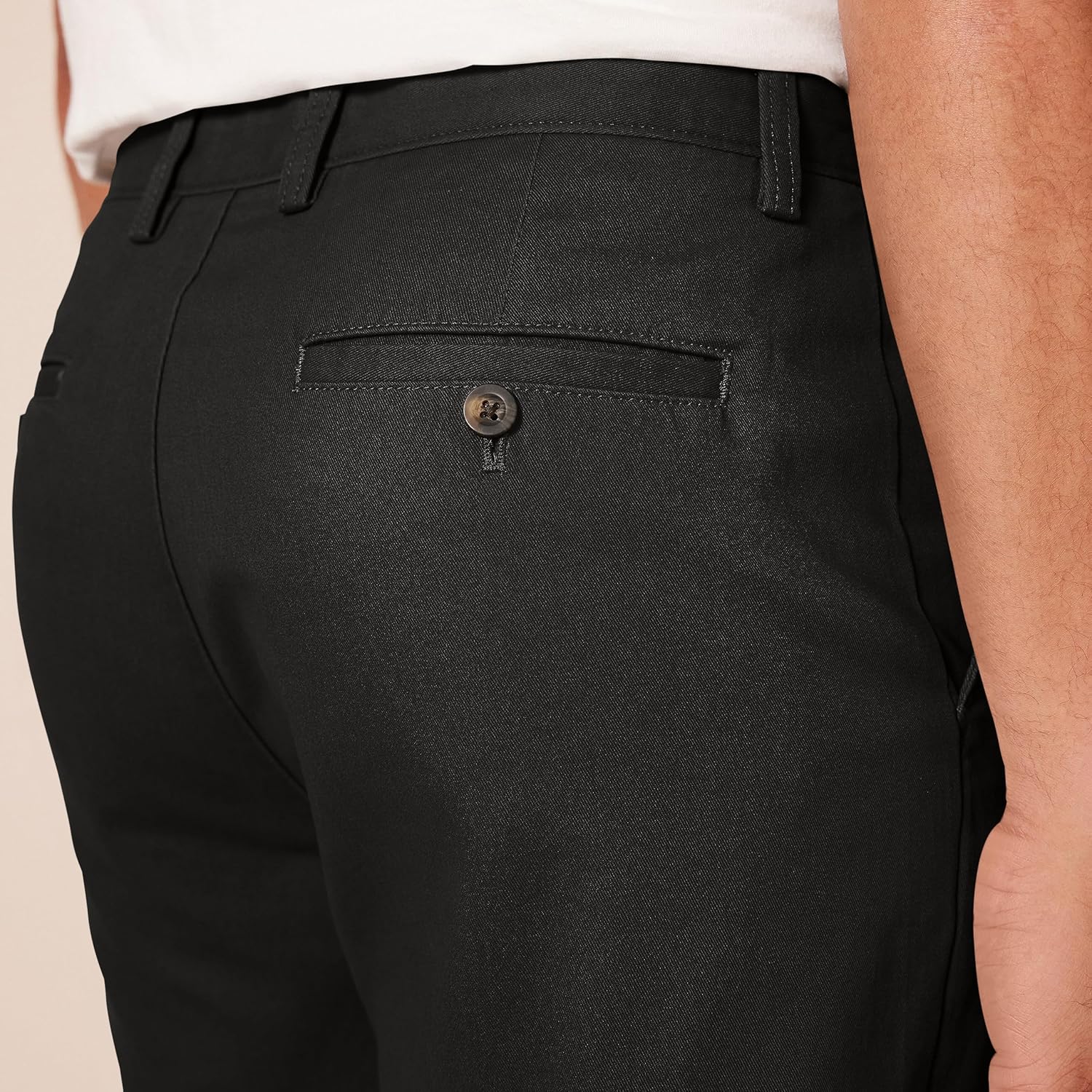 Thumbnail 3 de Amazon Essentials Men’s Classic-Fit 7” (18 cm) Chino Shorts