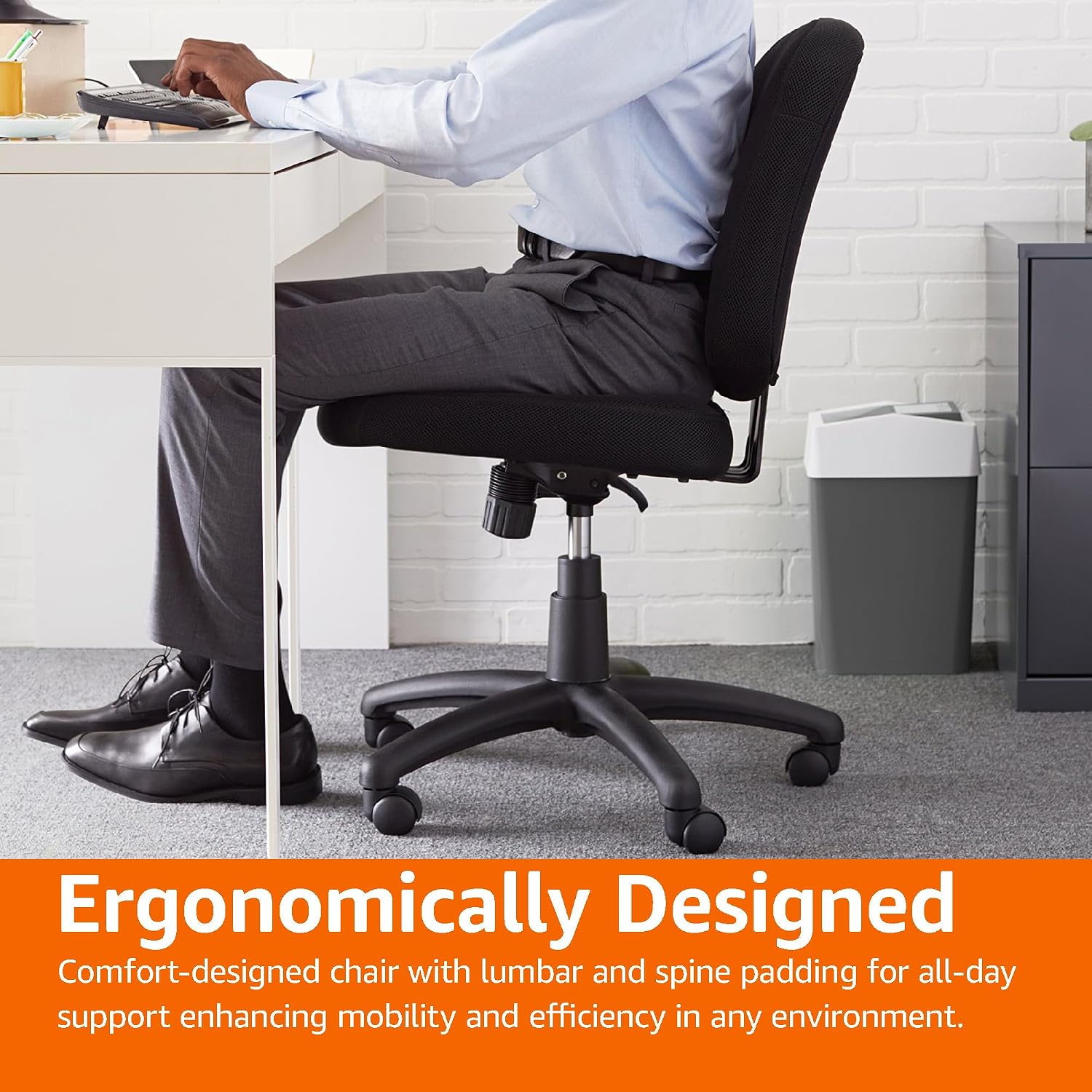 Detalle 2 de Amazon Basics Ergonomic Office Chair 65 cm