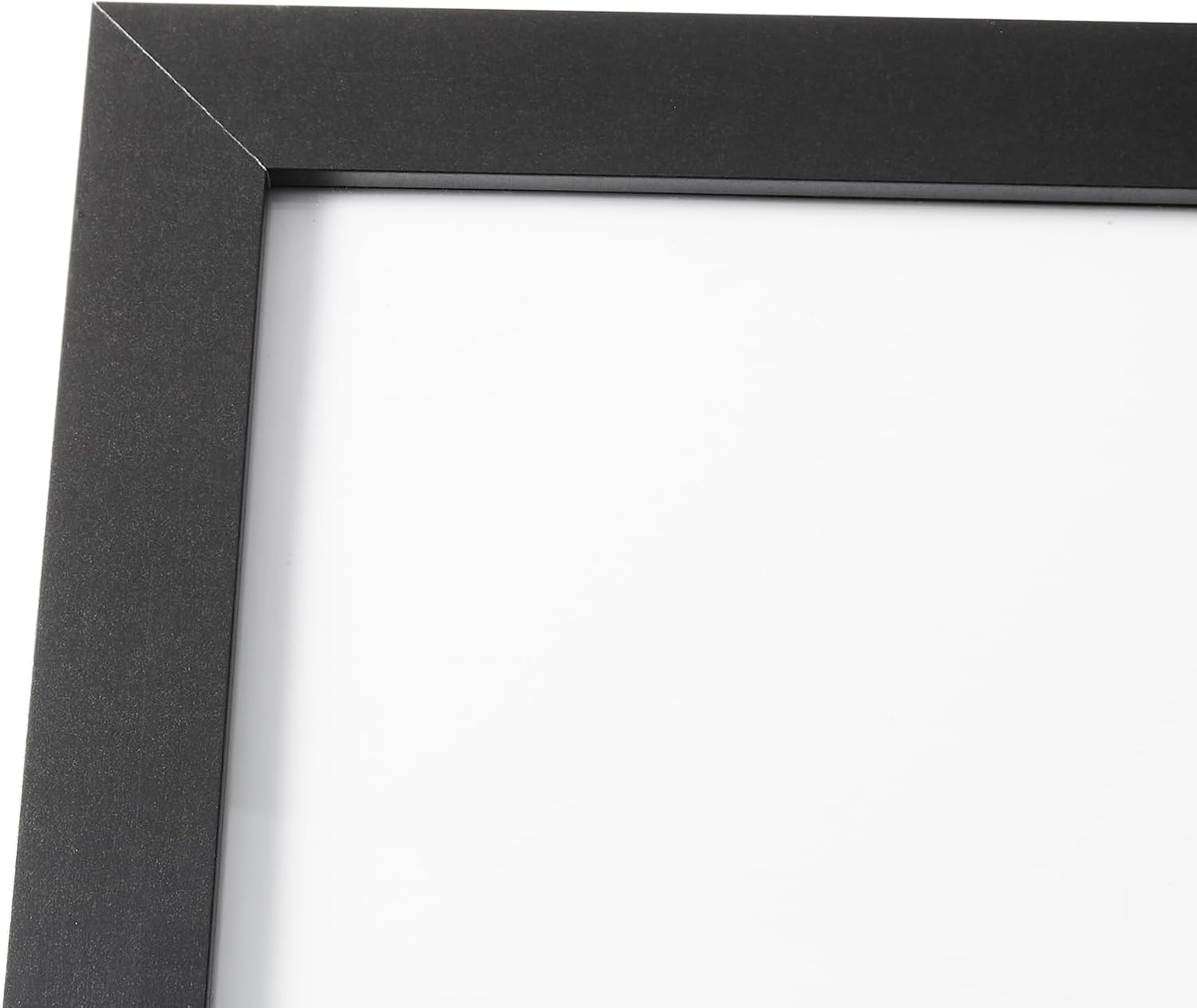 Detalle 2 de Amazon Basics Dokumentenrahmen Holz 28×21,6 cm Schwarz
