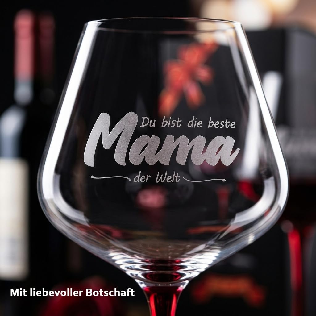 Thumbnail 1 de Muttertagsgeschenk Mama – Weinglas mit Gravur Du bist die beste Mama der Welt (460 ml) von LOZACHE