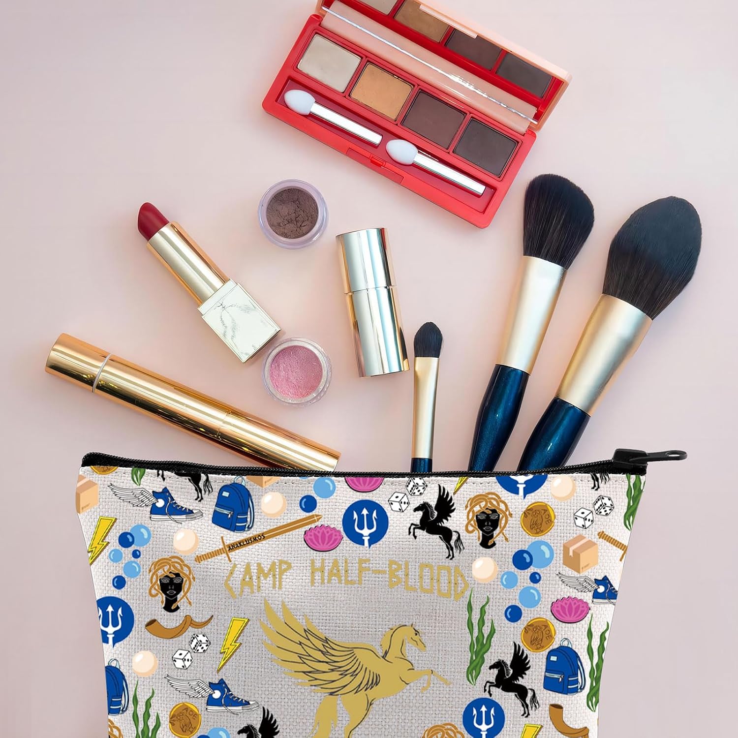 Detalle 2 de Percy J canvas makeup bag