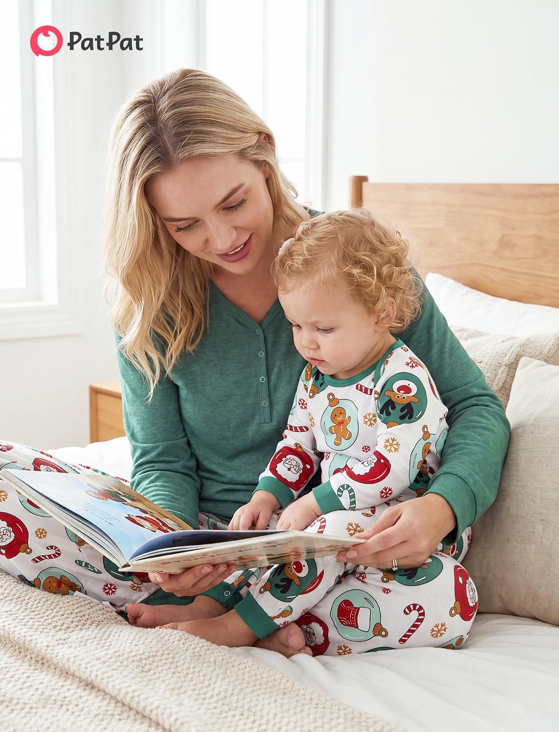 Detalle de PATPAT Family Christmas Pajamas, Henley Neck