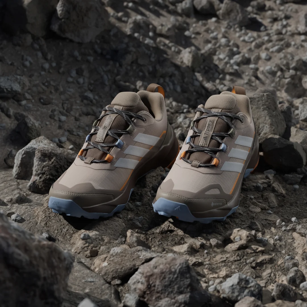 Detalle de Adidas Terrex Skychaser AX5 GORE-TEX Hiking