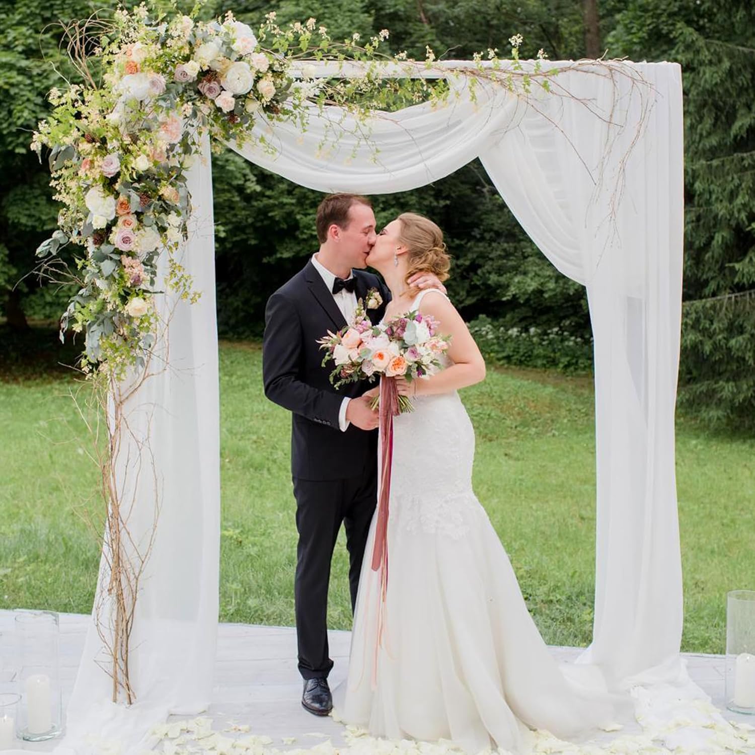 Detalle de Wokceer White Wedding Arch Draping Fabric Backdrop (Sheer Polyester Drapes), 28.7 in x 20 ft panels