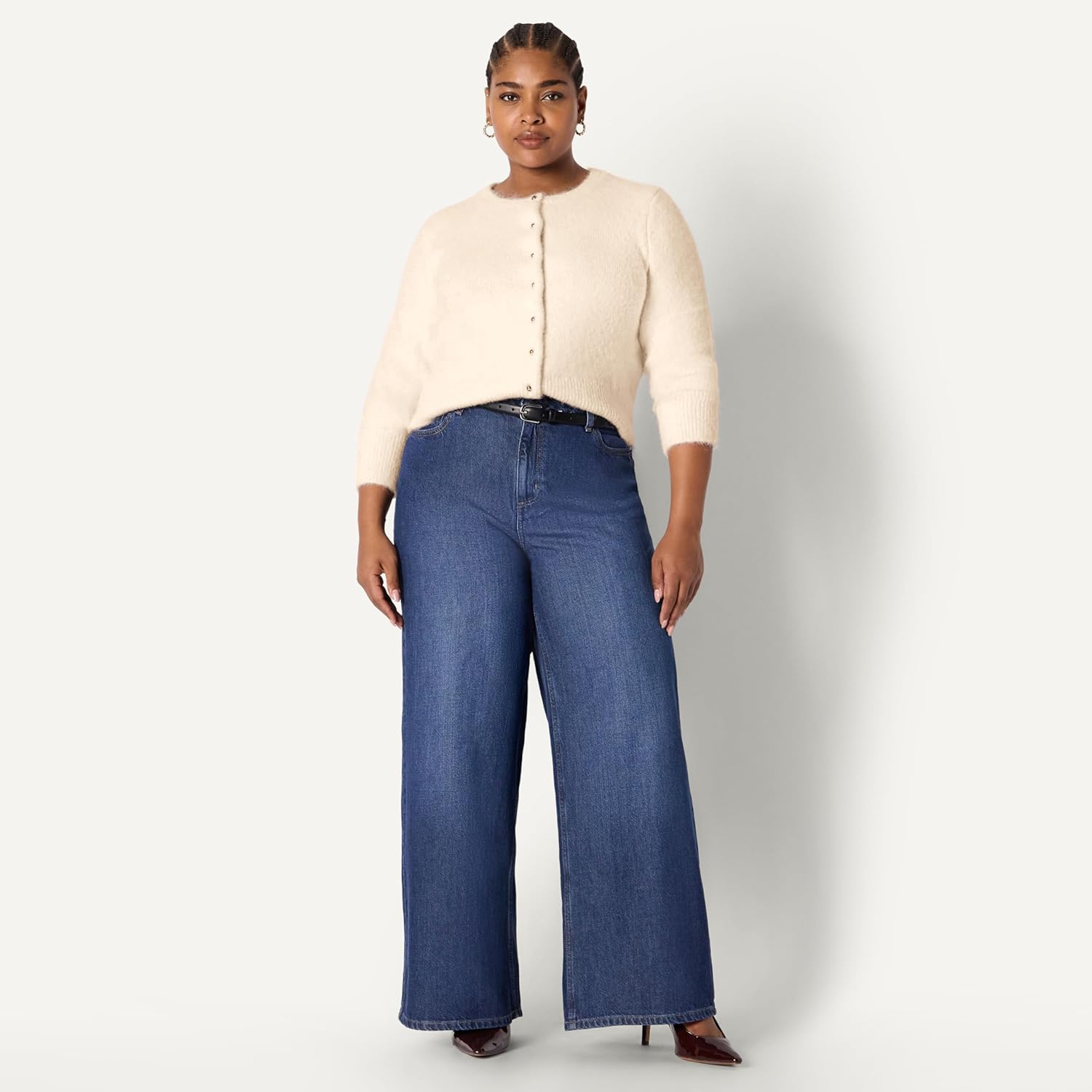 Thumbnail 6 de Amazon Essentials Women’s Regular-Fit Faux Mohair Button-Down Cardigan