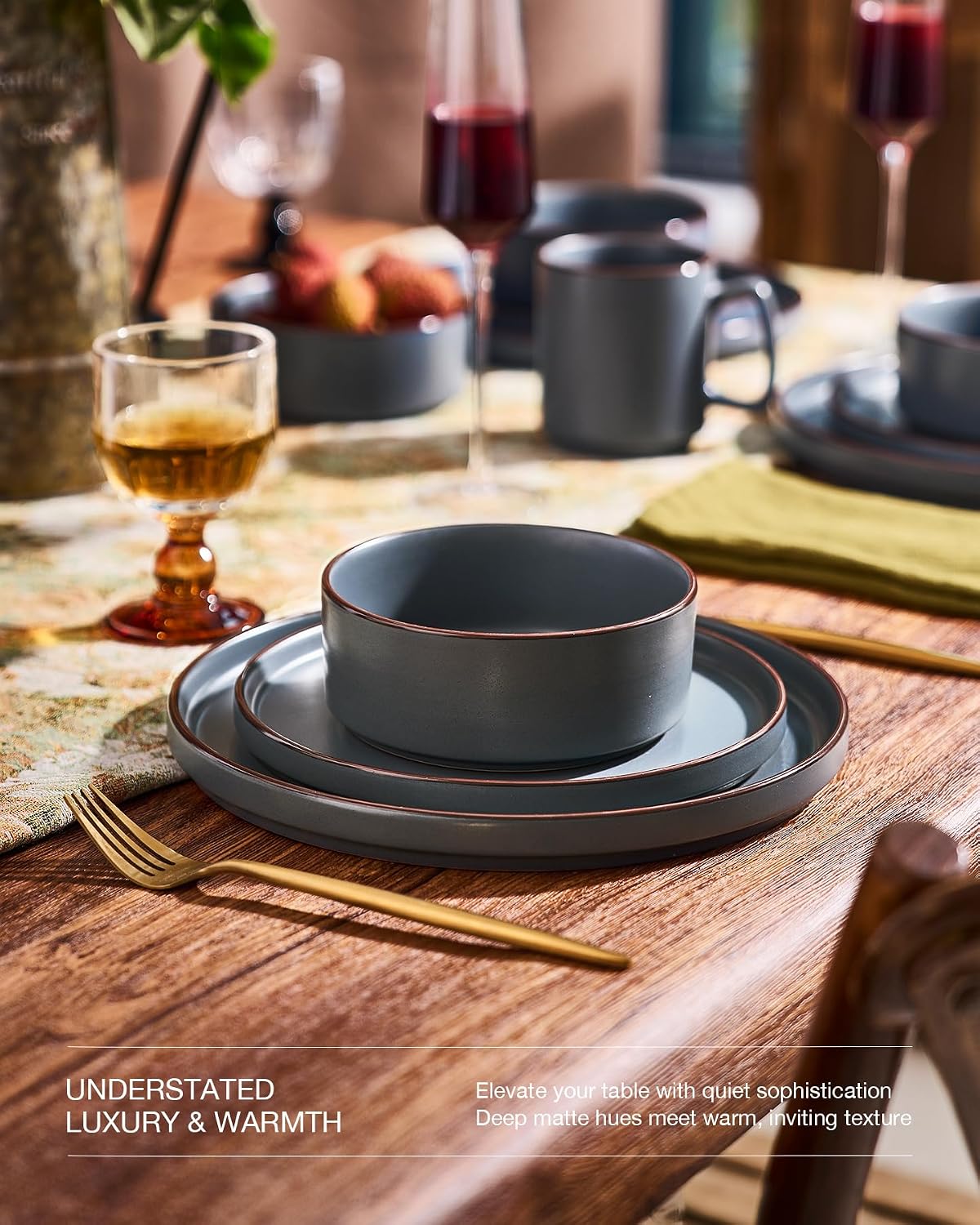Detalle de Famiware Nebula Ridge stoneware dinnerware 12-piece