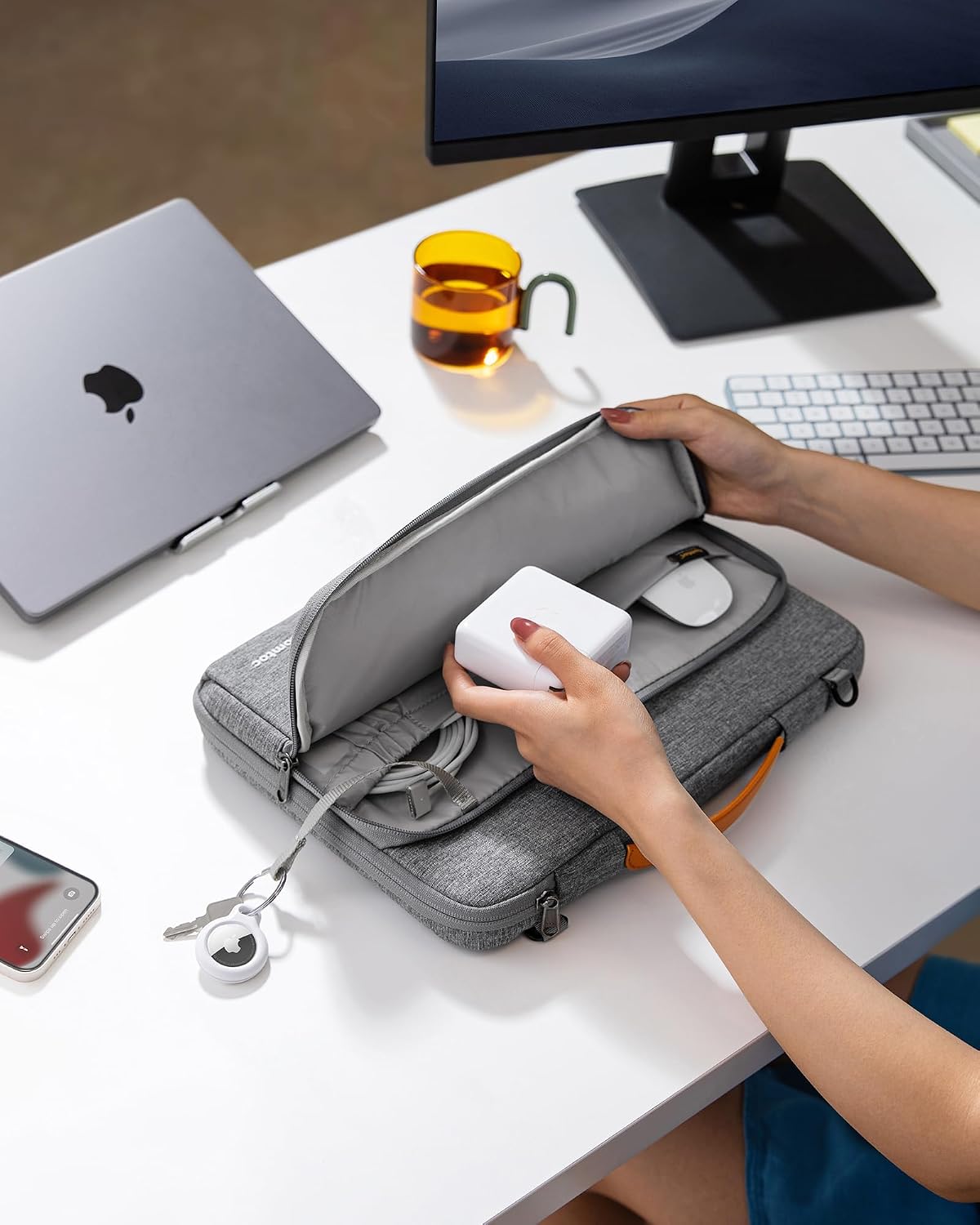 Thumbnail 2 de tomtoc 14-inch Laptop Sleeve with CornerArmor 360° protection for MacBook Pro M-series & Surface