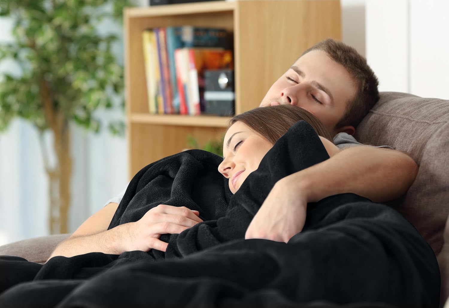 Thumbnail 6 de Utopia Bedding Kuscheldecke 228x228 Schwarz