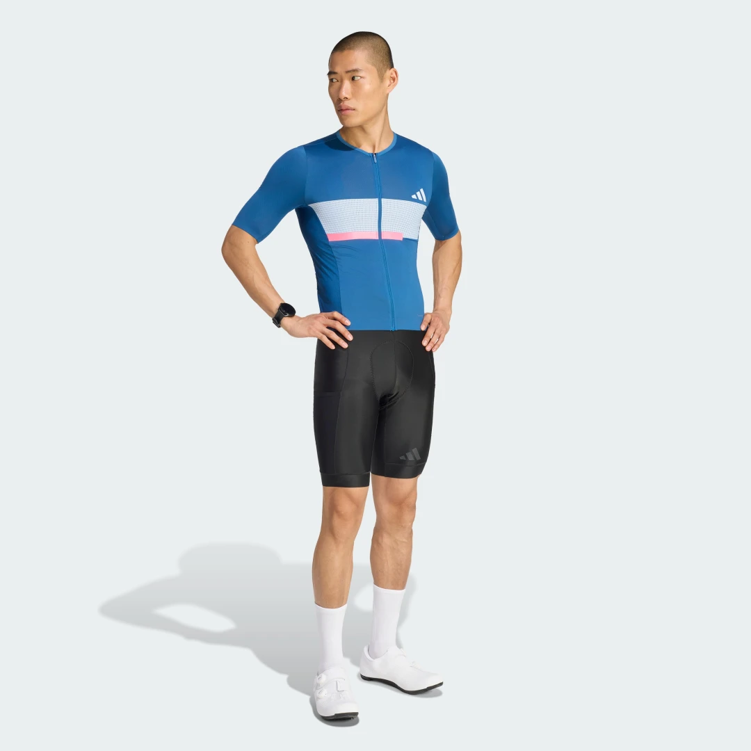 Detalle de MAILLOT DE CICLISMO TEMPO NEO HERITAGE de Adidas: comodidad y estilo para tus salidas