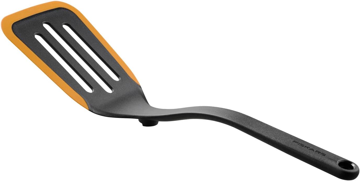 Detalle 2 de Fiskars Functional Form 1079964 bakspaan met flexibele rand en geïntegreerde steun