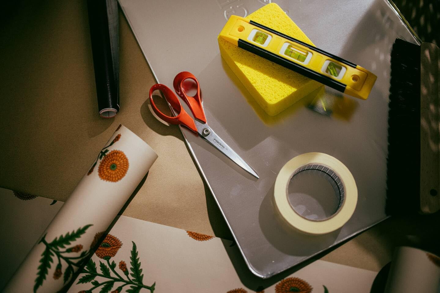Detalle 1 de Fiskars 1075037 klassieke universele knutselschaar voor linkshandigen, 21 cm
