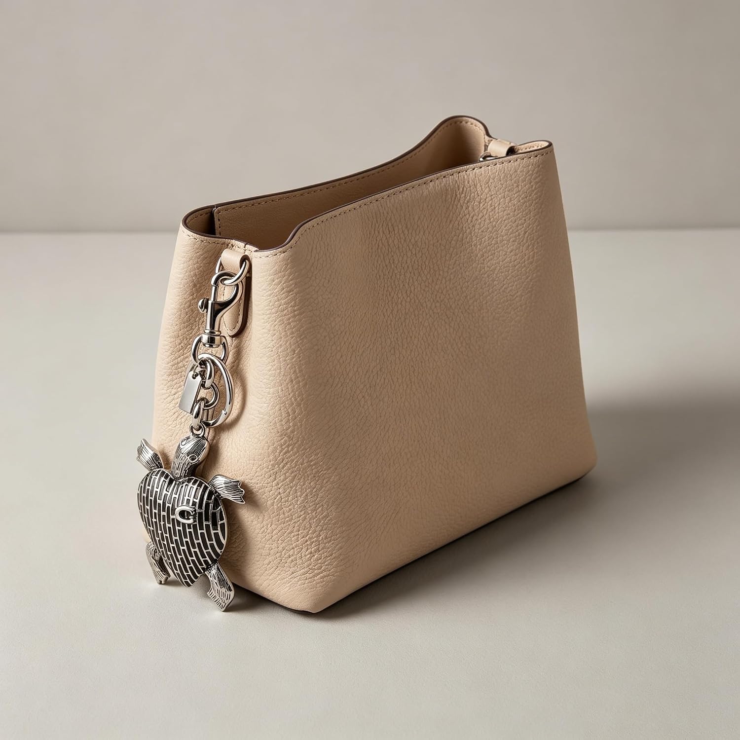 Detalle de SOPKTA Gold Bag Charm Chain for Handbags with Double-Spring Clasp