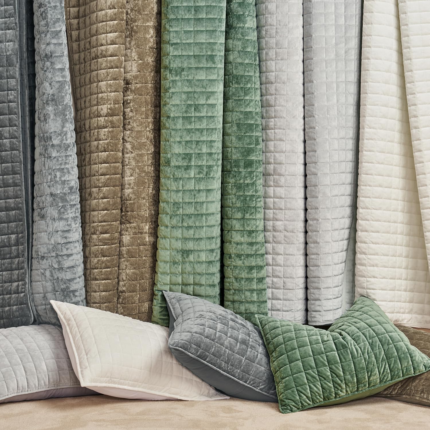 Thumbnail 6 de RECYCO Luxury Velvet Quilt Set