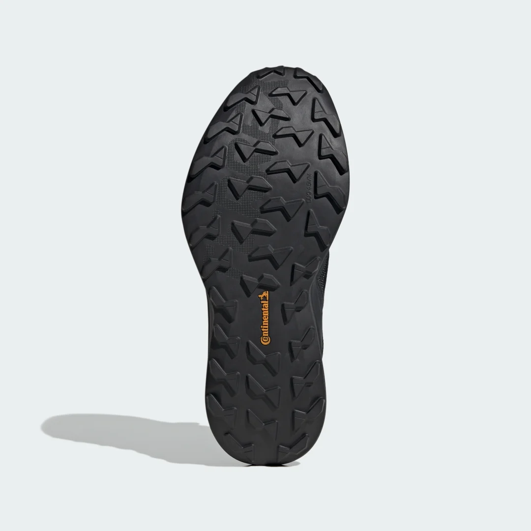 Detalle de adidas Kantai Trail zapatilla trail negra