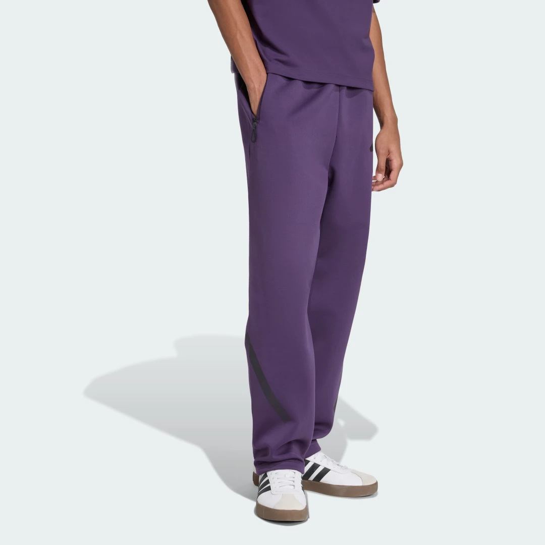 Detalle de Adidas Z.N.E. Open-Hem pantalón violeta