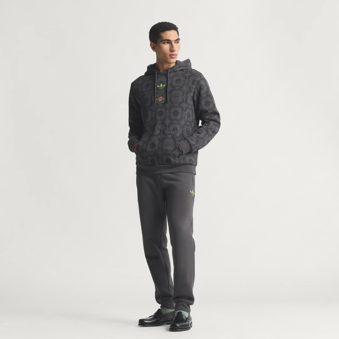 Detalle de Adidas Sudadera con capucha FC Bayern Munich Wiesn – negro