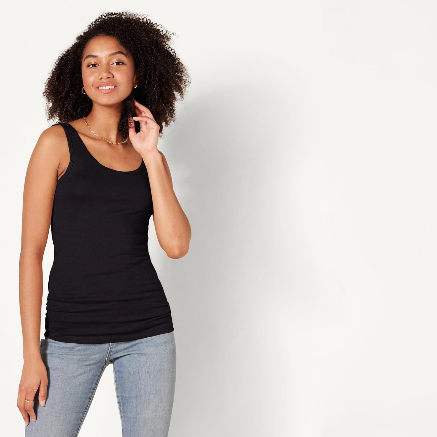 Detalle de Amazon Essentials Damen-Tanktop, 2er-Pack, Schwarz, M-L, schmale Passform
