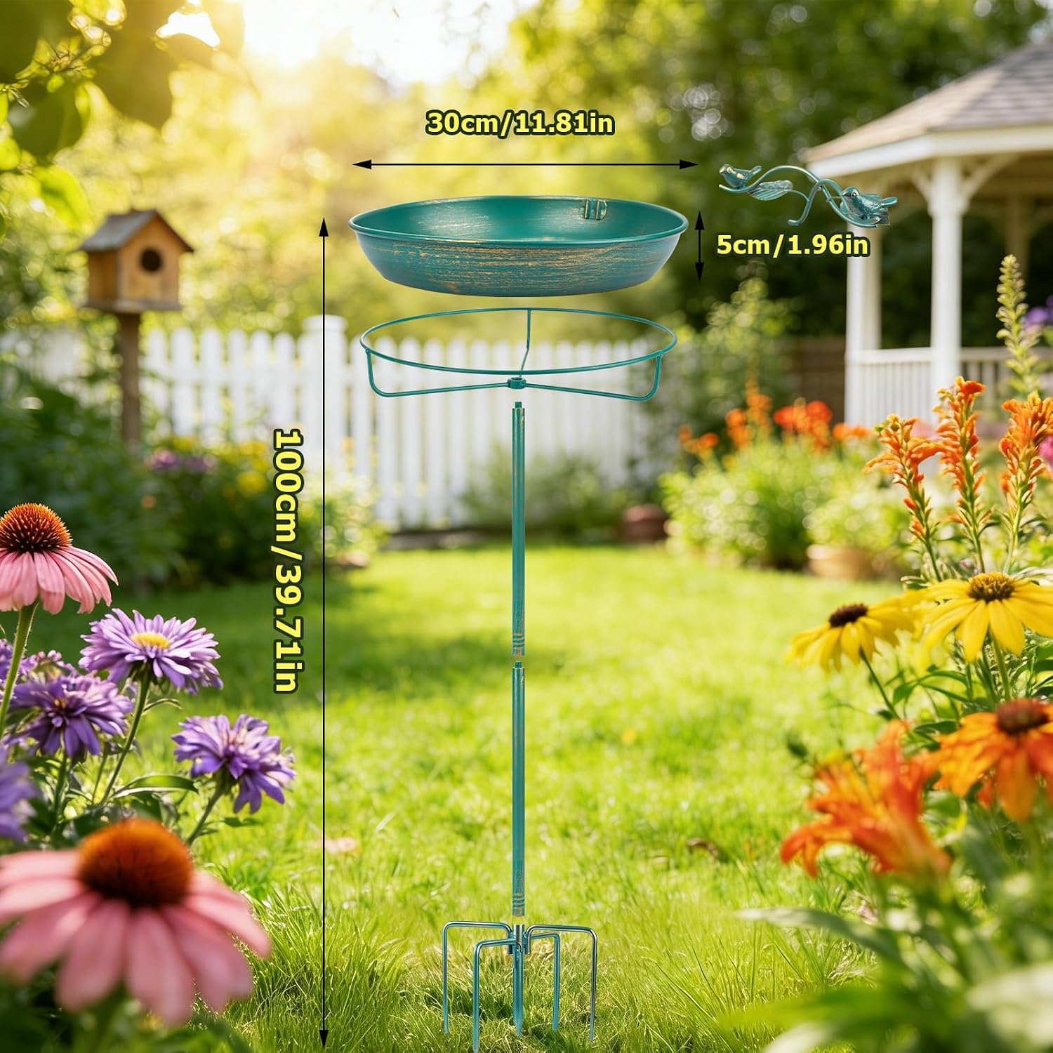 Detalle de Mellbree Vogeltränke Stehend – Großes Vogelbad mit Sitzstange (30 cm) aus Metall, Seeblau mit Goldverzierungen