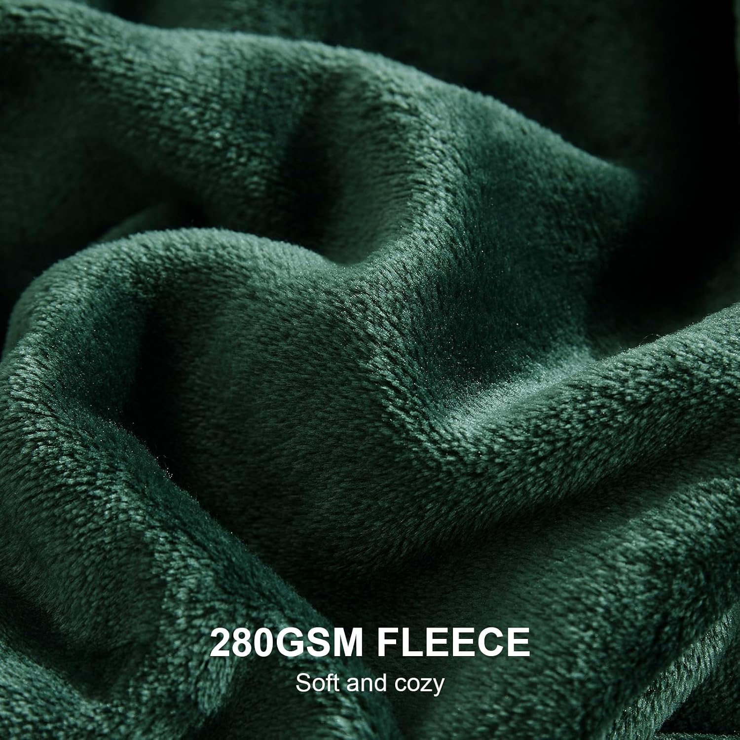 Detalle 2 de EHEYCIGA Dark Green Fleece Blanket Throw (150x200cm) – Fluffy Microfibre Polyester for Sofa, Bed & Armchairs