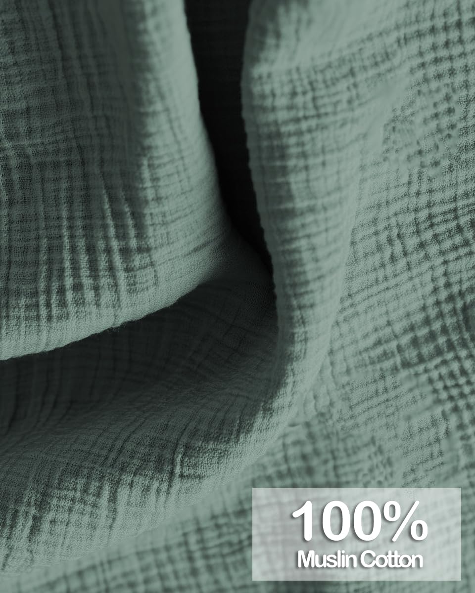 Detalle 2 de MUGVELL Roman Green XL Muslin Nursing Cover with Arch Neckline and Pocket