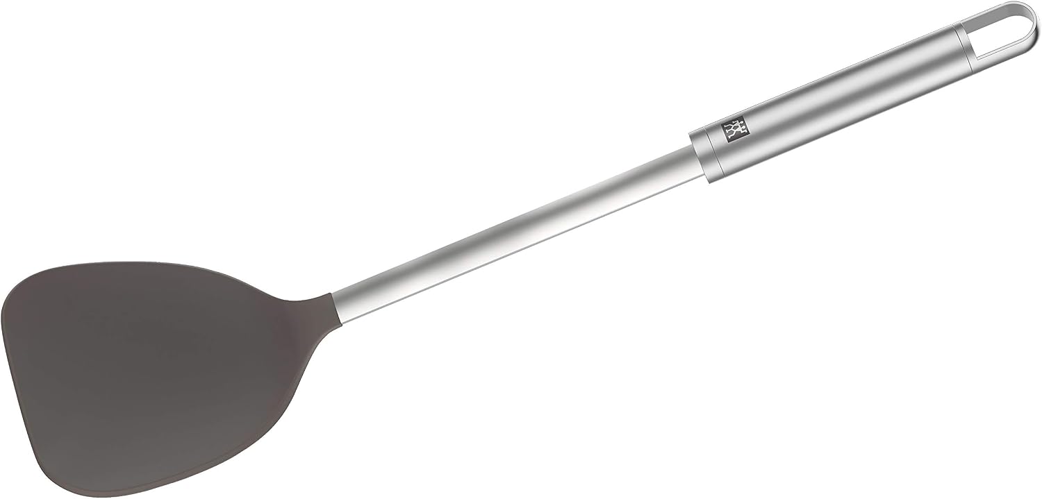 Detalle de ZWILLING Pro Tool Silicone Wok Turner with 18/10 Stainless Steel Handle