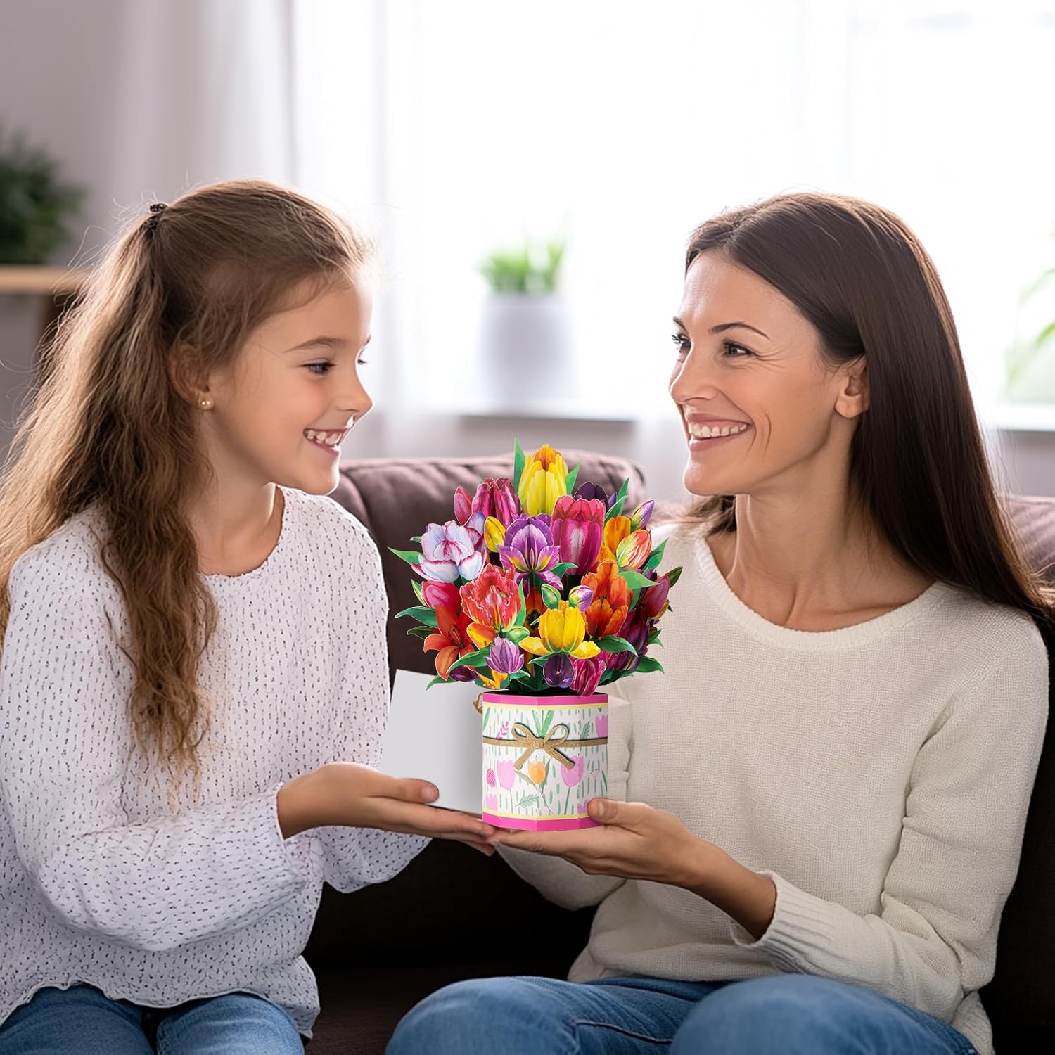 Thumbnail 6 de Tulpe Pop Up: Grußkarte mit Tulpenstrauß – inklusive Notizkarten und Umschlägen