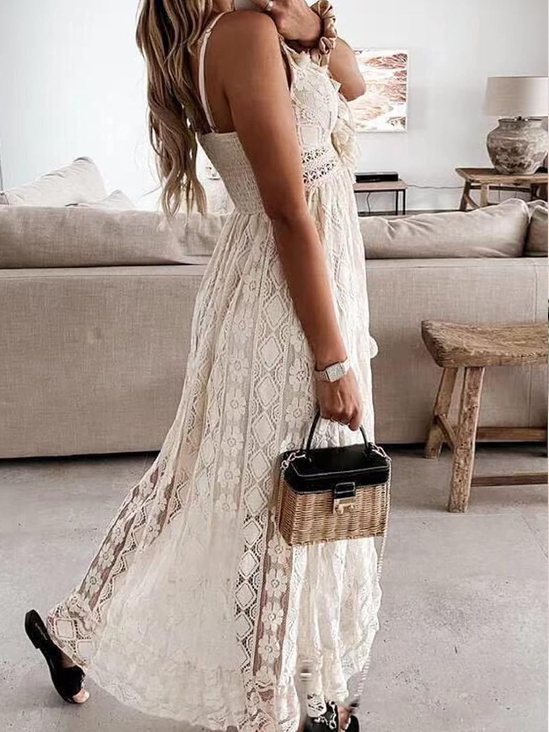 Detalle 2 de CUPSHE Damen Sommerkleid mit V-Ausschnitt, floralem Spitzeinsatz & High-Low-Saum