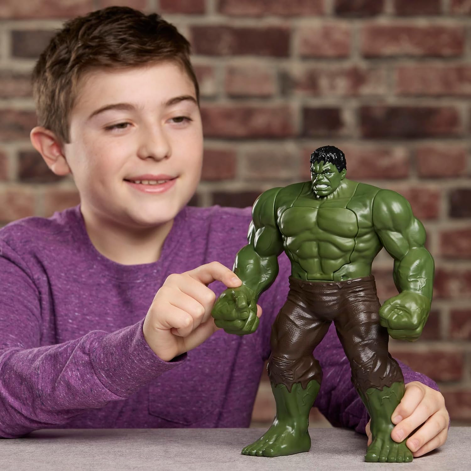 Detalle 1 de Marvel Schmetter-Action Hulk Savage Smash Action Figure, 29.9 cm, 2 Modes