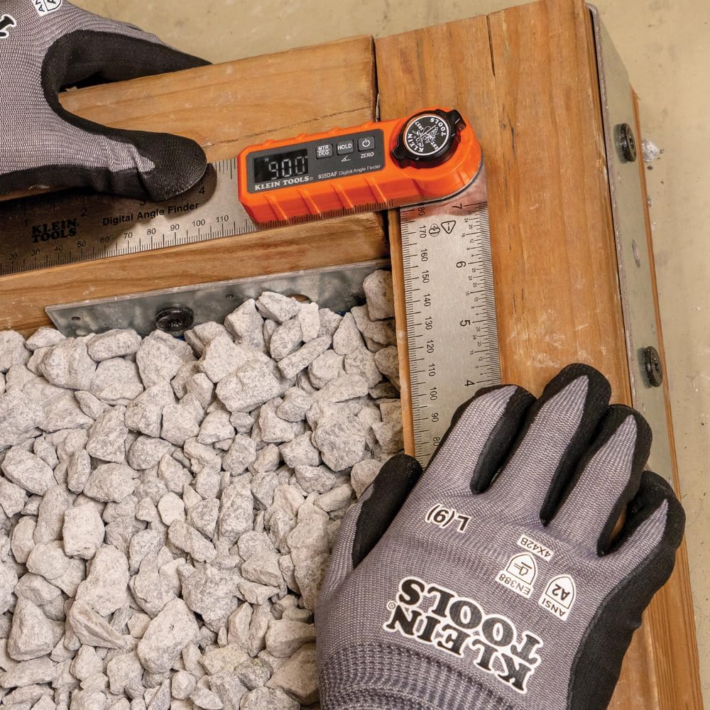 Detalle de Klein Tools 935DAF Digital Angle Finder with Miter Saw Calculator
