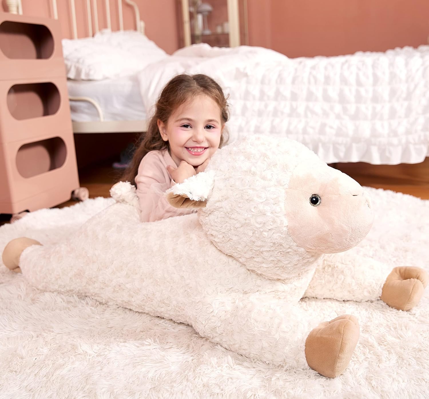 Detalle 2 de IKASA Großes Schaf-Kuscheltier 78 cm – riesiges Plüschtier (weiß)