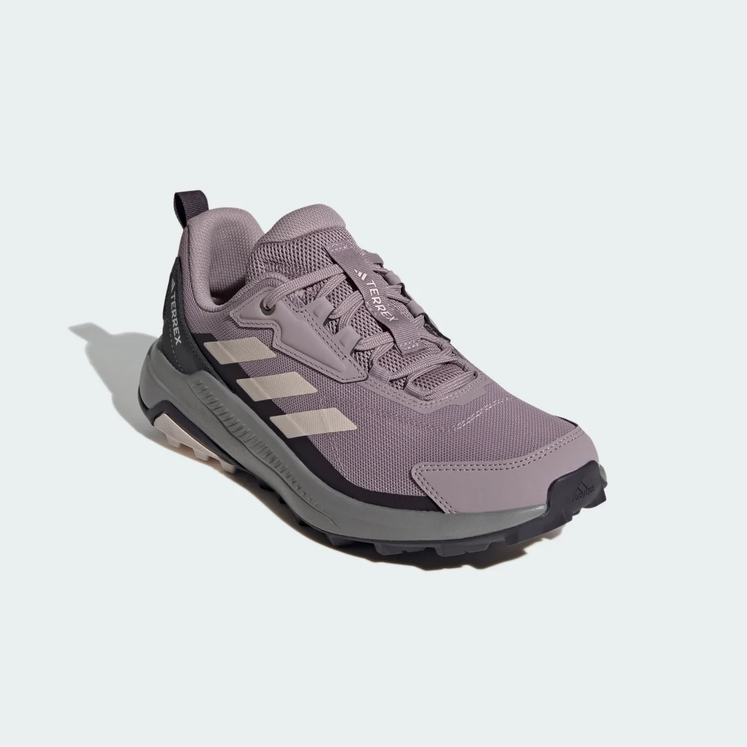 Detalle 2 de Zapatilla Terrex Anylander Hiking de Adidas: resistencia y confort para tus rutas, en violeta