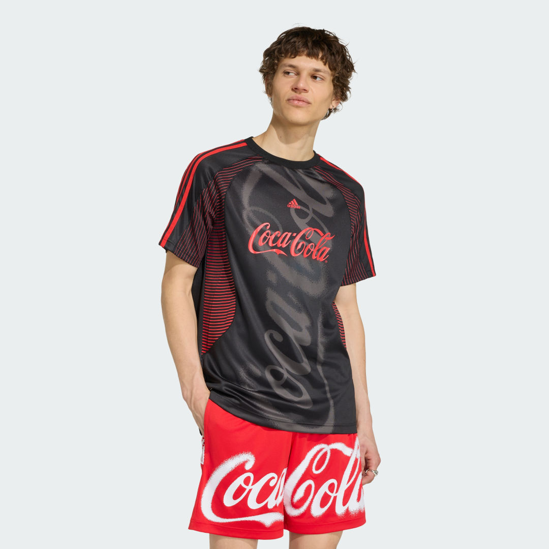 Detalle de Camiseta adidas x Coca-Cola Teamgeist 26 – Negro