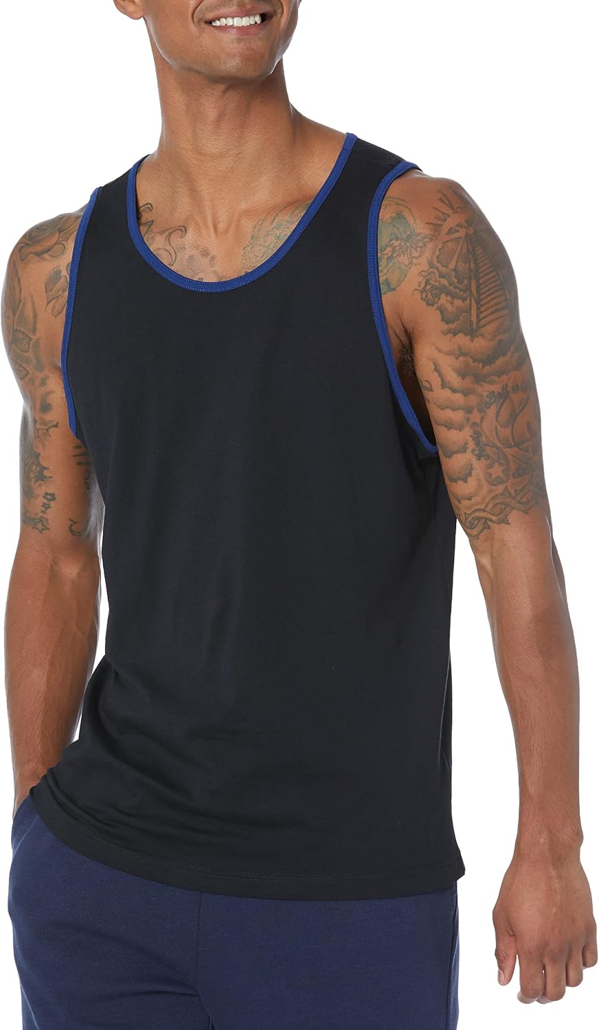 Detalle de Amazon Essentials Herren Tanktop, Normale Passform – Bequemes Basic für heiße Tage