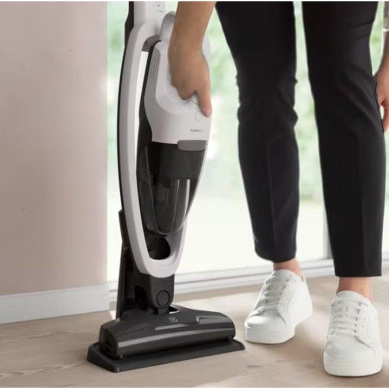 Detalle de Aspiradora sin cable Electrolux ES31CB18SH 18V: autonomía, filtro lavable y diseño ultraligero