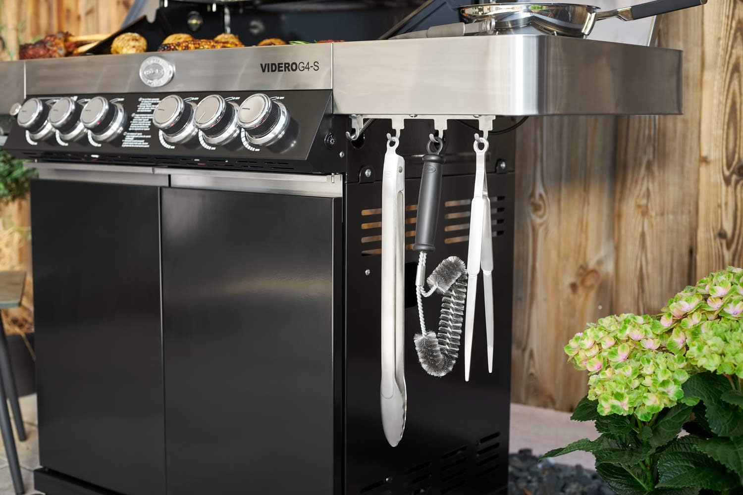 Detalle 2 de RÖSLE Winkel-Reinigungsbürste GapX – Präzise Reinigung für alle Grillroste