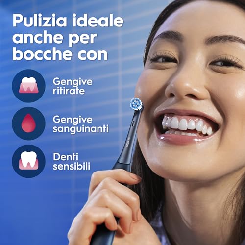 Detalle de Oral-B iO 3 Spazzolino Elettrico Nero con 1 Testina, Custodia e Dentifricio