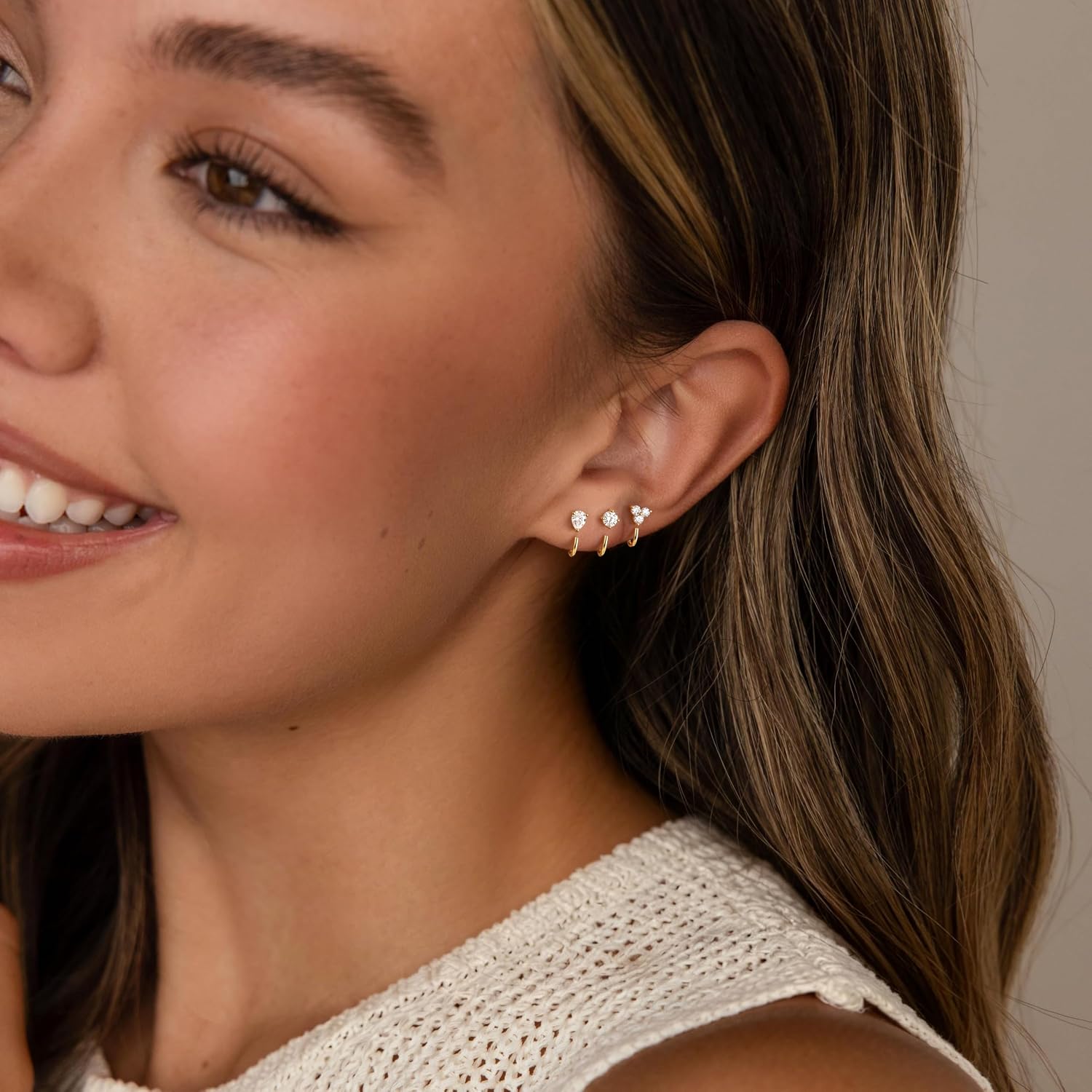 Detalle de Robaice Backless Hoop Earrings 3-Pair Set