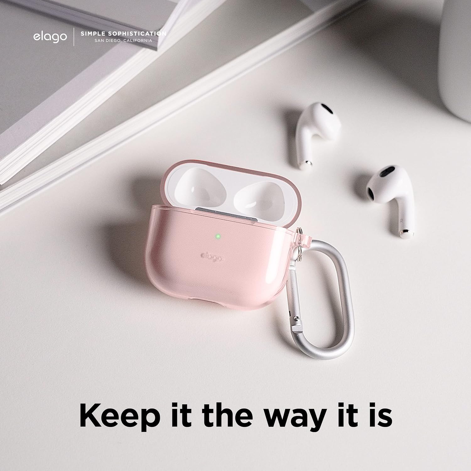 Detalle 2 de elago Coque transparente avec mousqueton pour AirPods 3 (Rose) – ruban adhésif inclus