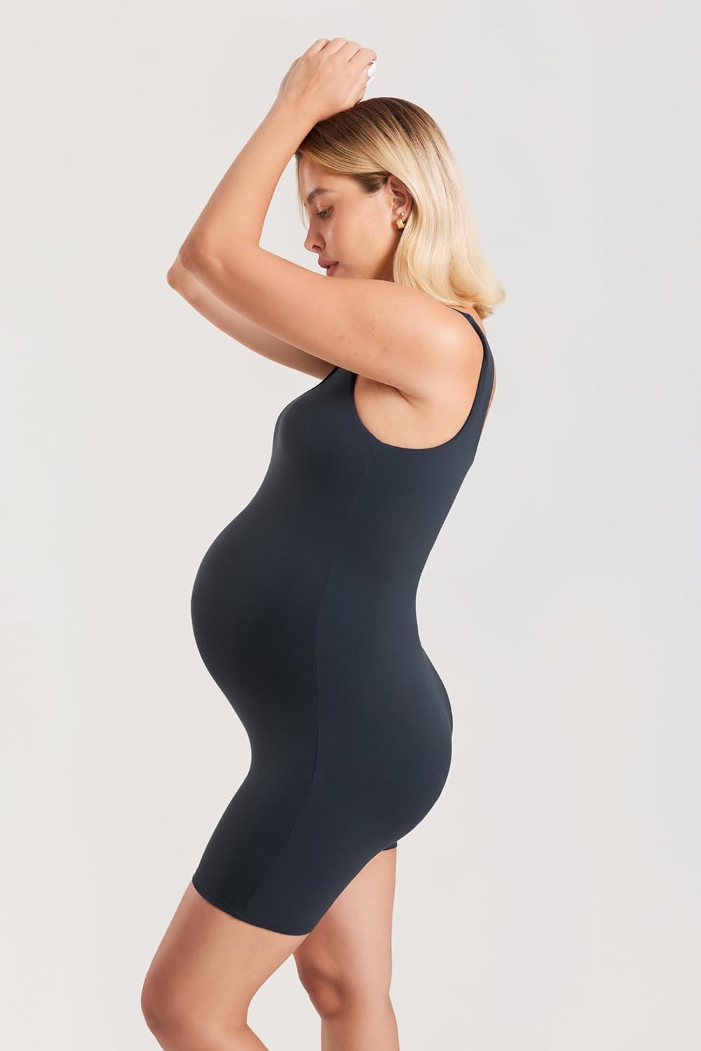 Detalle de MOMANDA Women’s Maternity Sleeveless Bodysuit Shorts Jumpsuit