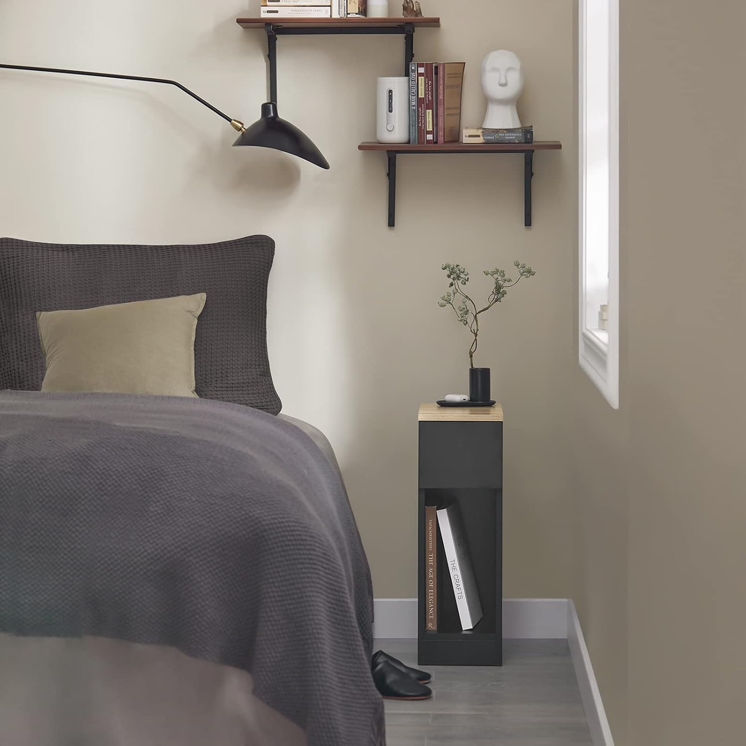 Detalle 2 de SoBuy FBT111-SCH mesita estrecha 35 cm
