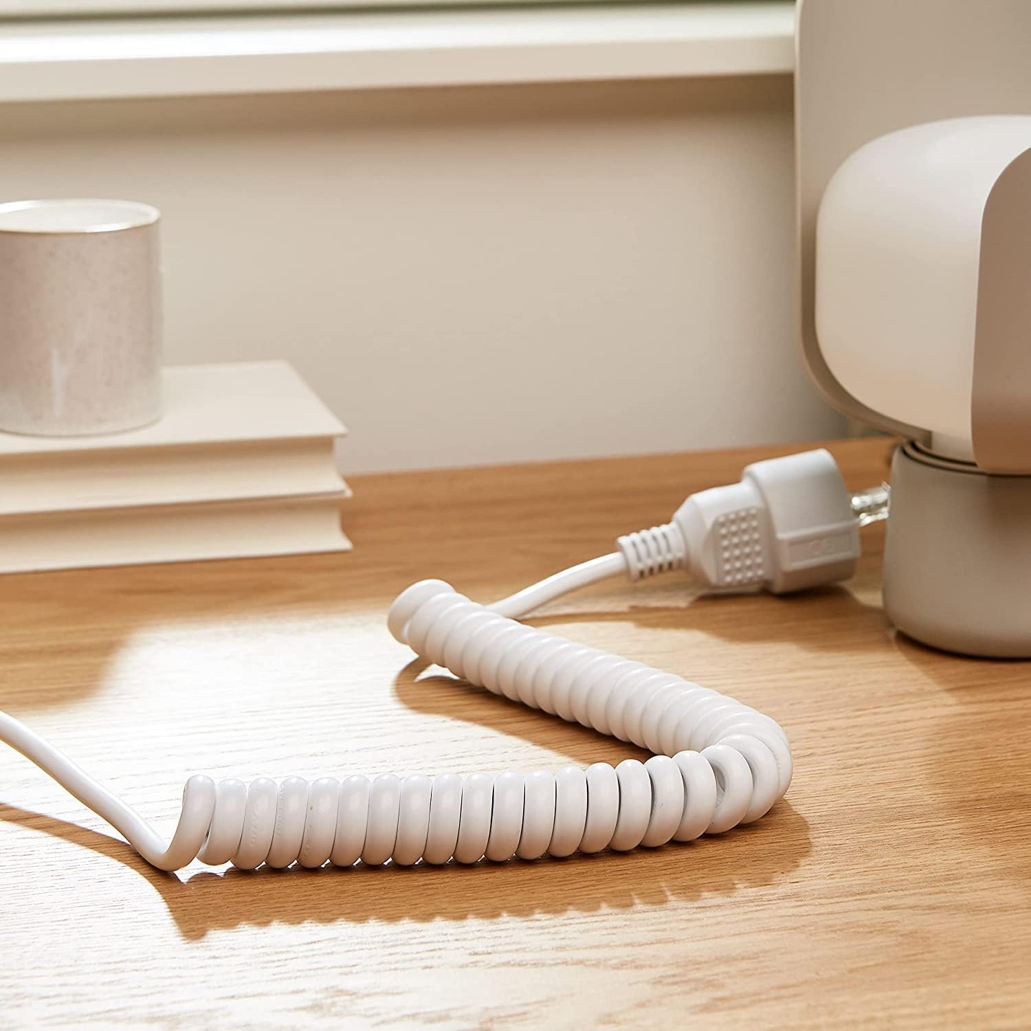 Detalle de as - Schwabe Spiralleitung: 2 m ausziehbar auf 4 m mit Schutzkontaktstecker und -kupplung, IP20, 230 V, 16 A, weiß (70426)