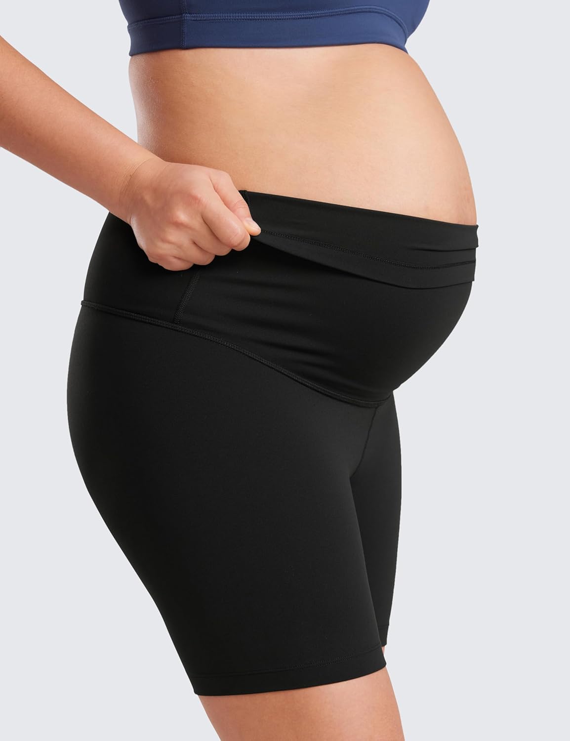 Detalle de CRZ YOGA Donna Butterluxe maternità: pantaloncini sopra la pancia per yoga, corsa e lounge
