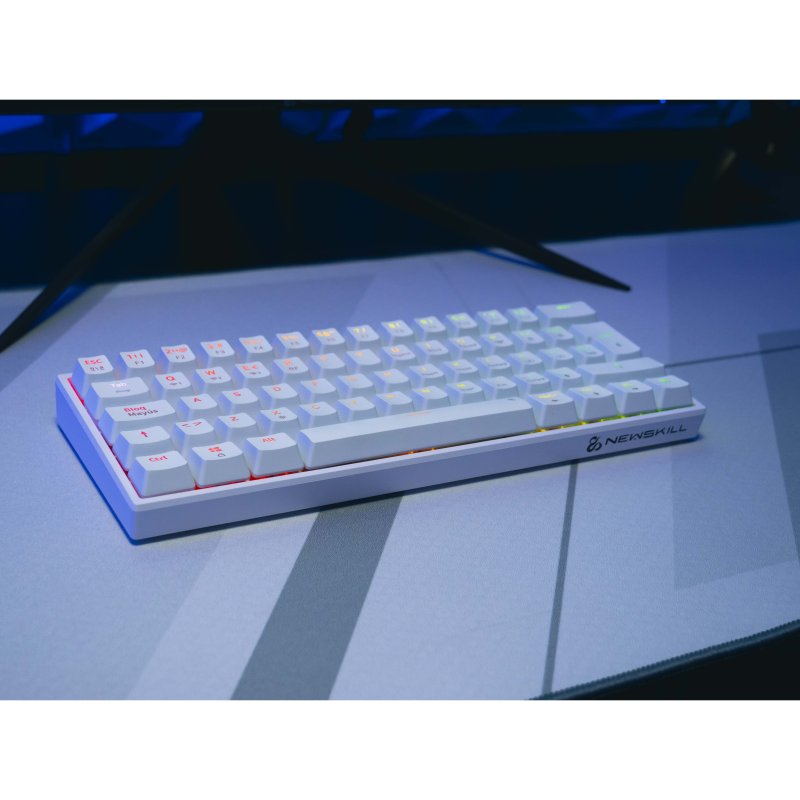Detalle de Newskill Pyros V2: Teclado Gaming Inalámbrico Mecánico 60% Hotswap Blanco