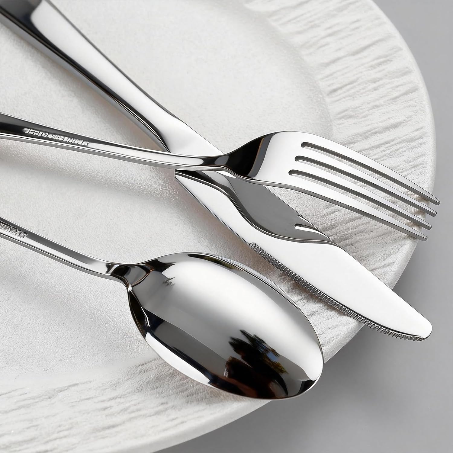 Detalle 1 de Wellfey S12-4 Flatware Set, 12-Piece Stainless Steel with Mirror Finish