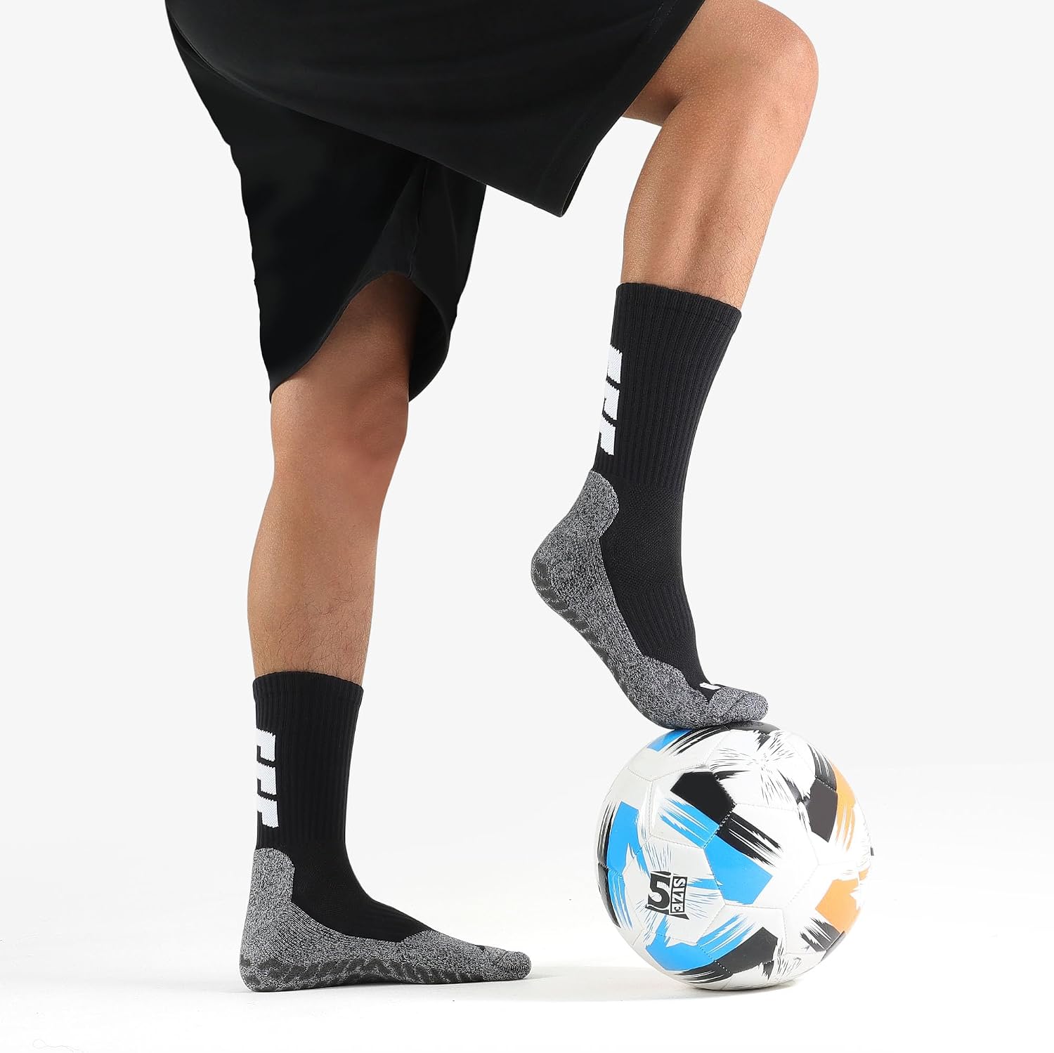Detalle 2 de CLOSEMATE 1/3 Paar Anti-Rutsch Fußballsocken für Herren – Grip-Sportsocken für Fußball, Basketball & mehr