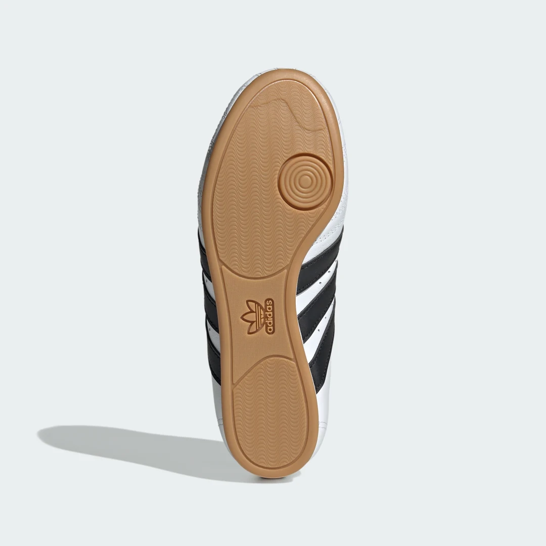 Detalle de Zapatilla con cordones adidas Taekwondo — color blanco