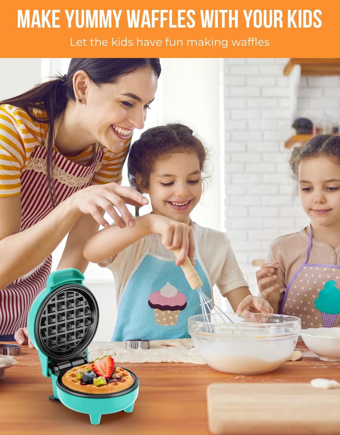 Detalle 2 de Waffle Maker Mini Small Compact Design by BLAZANT: 4-inch, 550W, Nonstick for Breakfast and Snacks