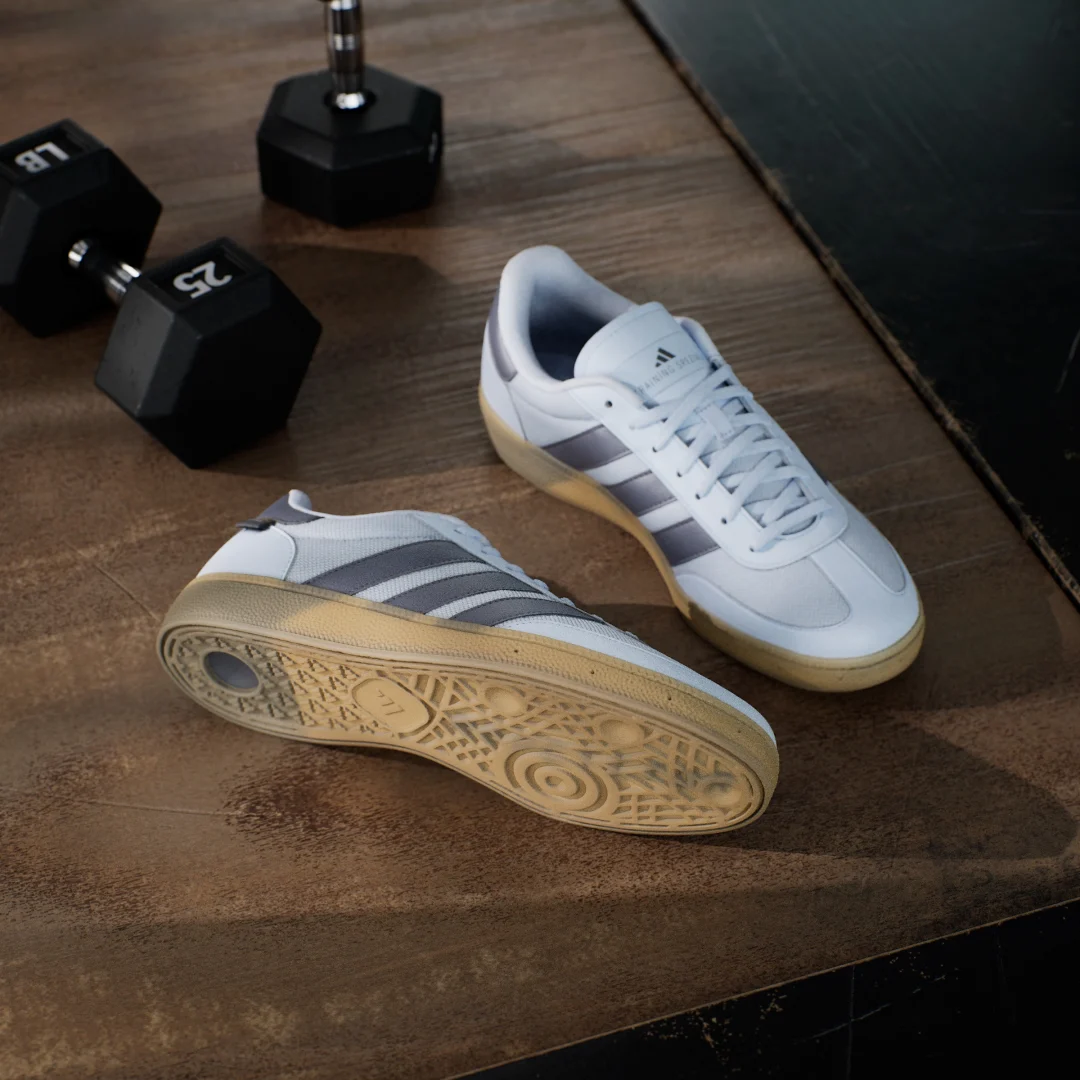 Detalle de Zapatilla de entrenamiento Spezial Azul – Adidas