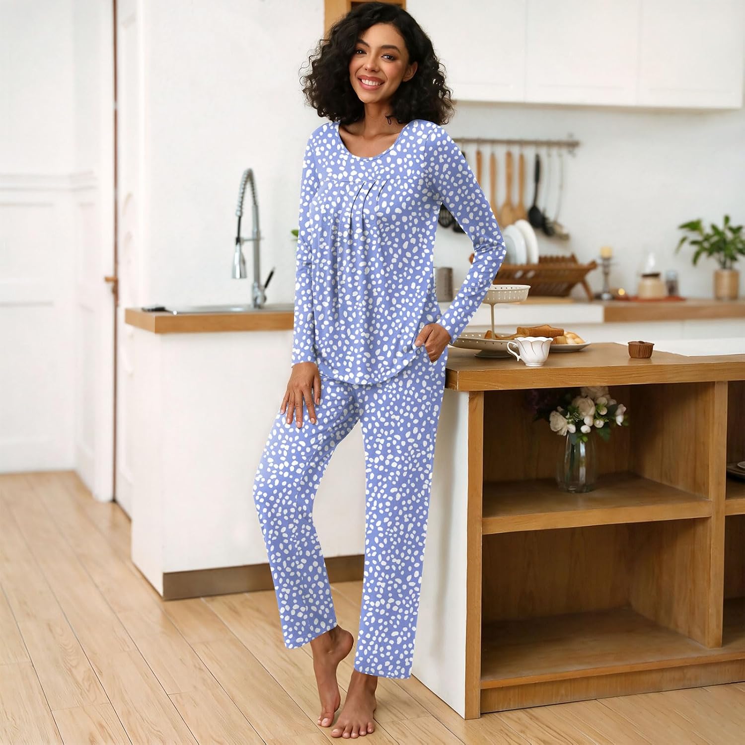 Detalle de Findsweет Women’s Long-Sleeve Pajama Set, 95% Rayon, Elastic-Waist Pants
