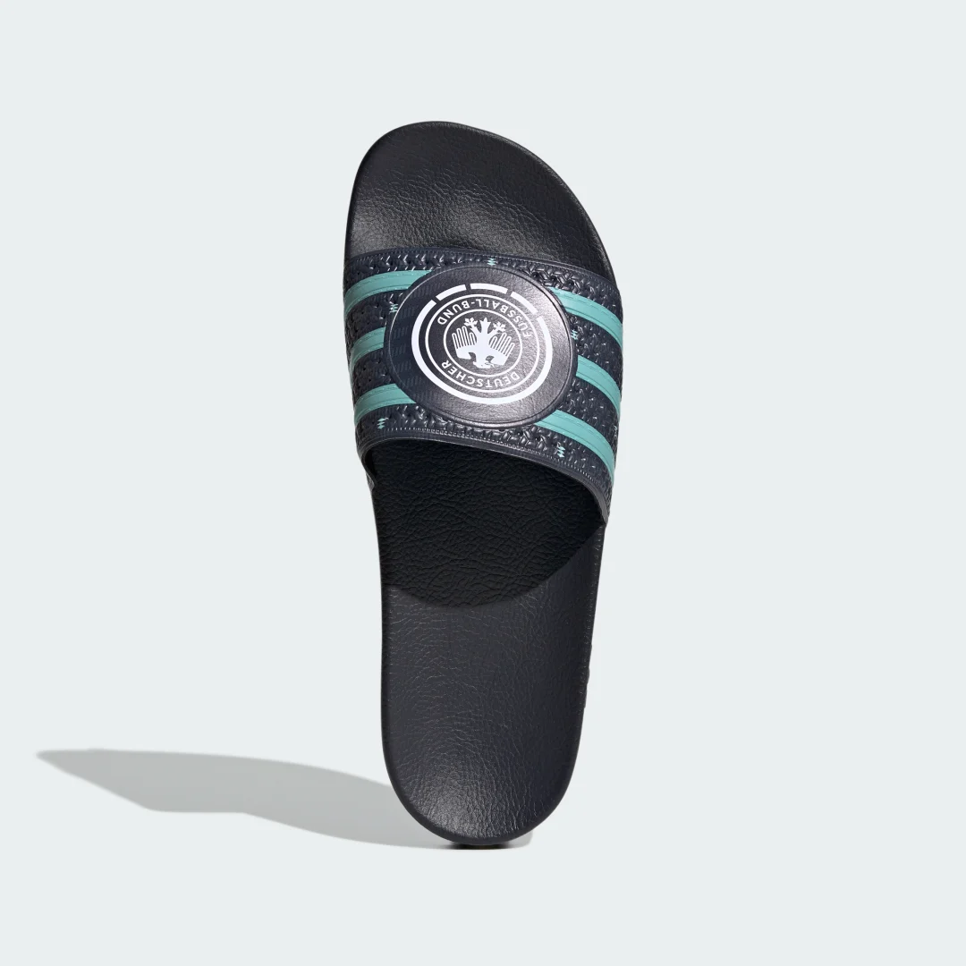 Detalle 2 de Adidas chanclas Alemania Trefoil